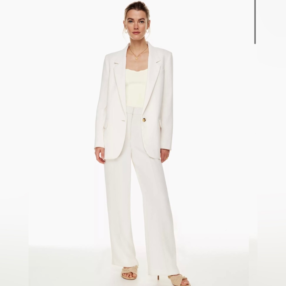 Wilfred
The Effortless Pant